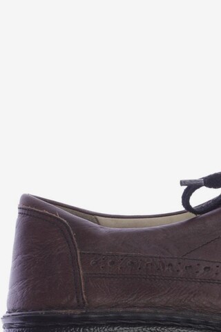 Finn Comfort Flats & Loafers in 45 in Brown