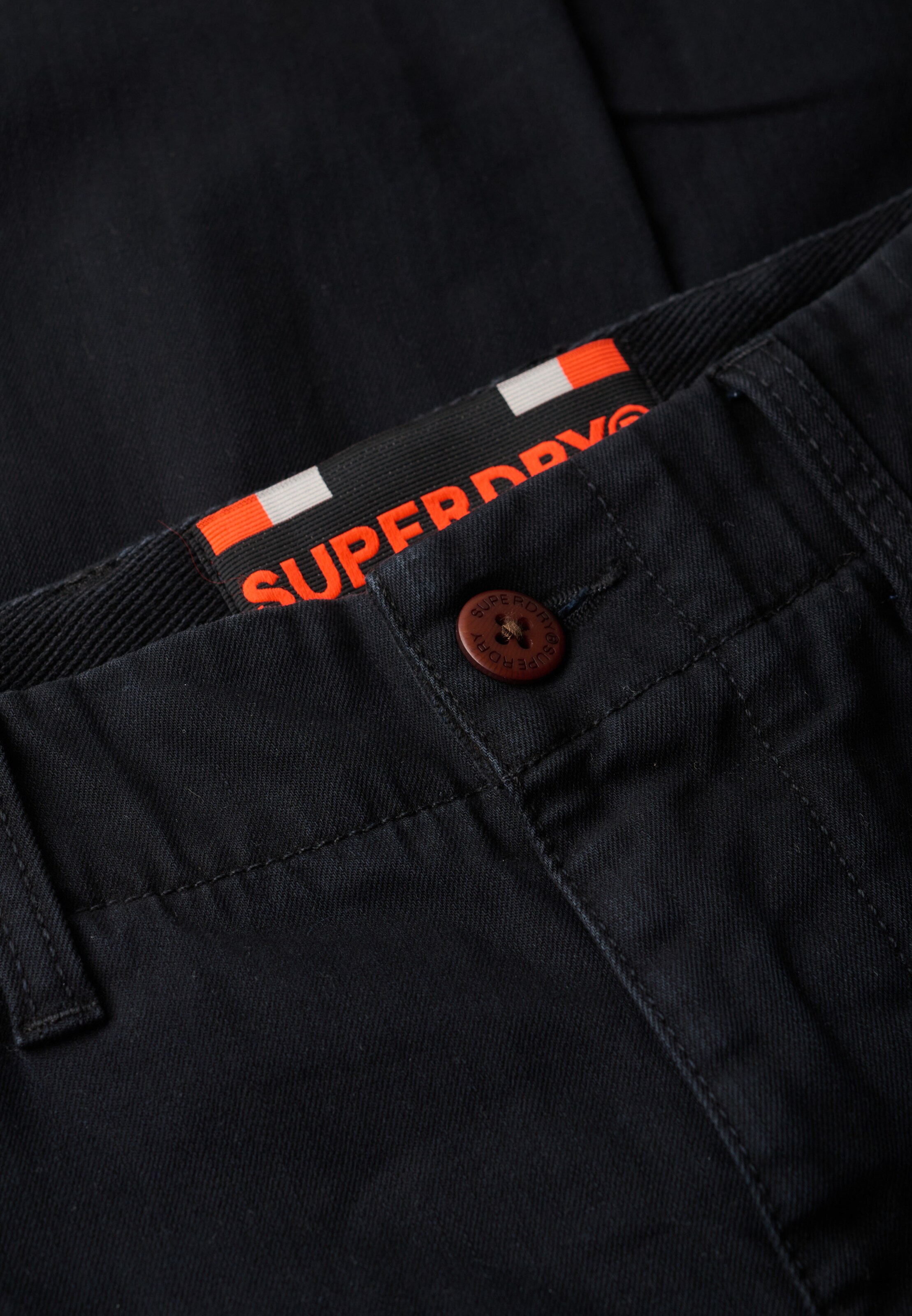 Superdry Slimfit Chino in Zwart