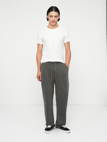 Abercrombie & Fitch Loosefit Kalhoty ' ESSENTIAL' – šedá