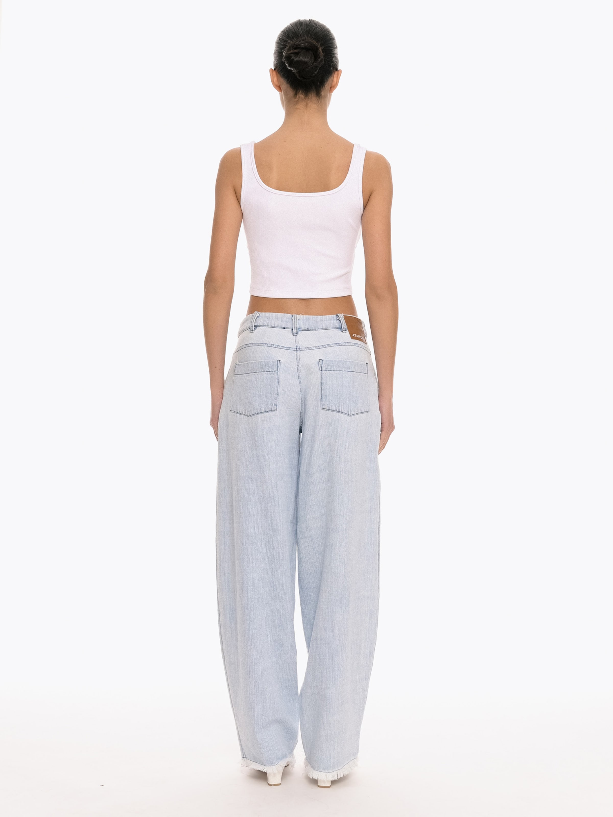 4TAILORS Loosefit Housut värissä sininen