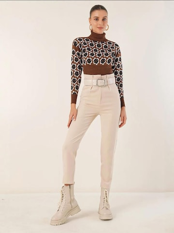 Pantaloni con pieghe di Bigdart in bianco: frontale