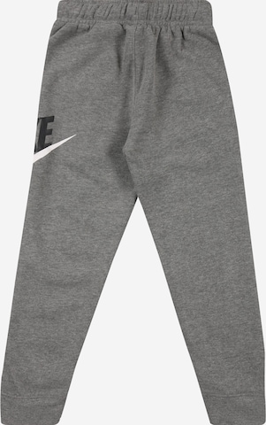 Nike Sportswear Hose in Grau