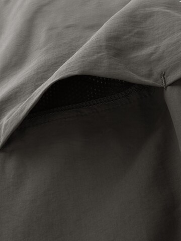 Gilet de sport ' Deer ' normani en gris