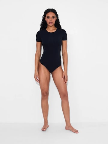 Body 'Crew Neck T-Shirt Bodysuit' cfab (formerly creamy fabrics) en noir