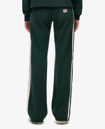 Loosefit Pantalon 'Essentials' Superdry en vert