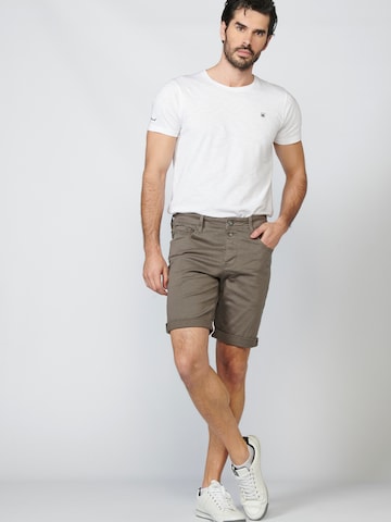 KOROSHI Slimfit Shorts in Grün