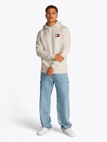 Tommy Jeans Sweatshirt 'ESSENTIAL' in Beige