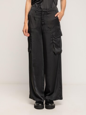 Loosefit Pantaloni cargo di Tantra in nero