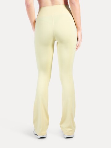 Smilodox Flared Leggings in Yellow
