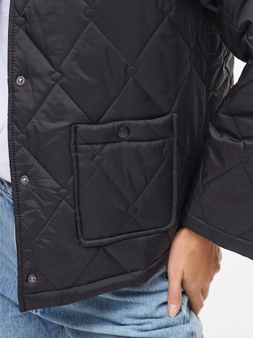 Geacă de primăvară-toamnă de la VILA pe negru