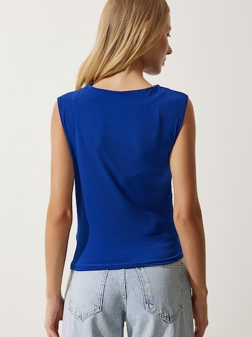 Happiness İstanbul - Top en azul