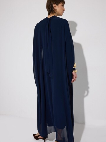Robe 'Bat Sleeve Chiffon Dress' Touché Privé en bleu