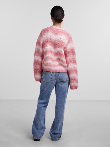 Pull-over 'FNUG' PIECES en rose