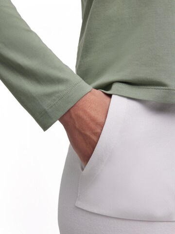 FALKE Shirt 'Essential'‌‌‌ in Grau
