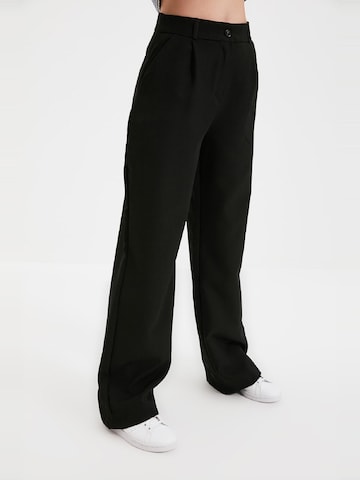 Wide Leg Pantalon Trendyol en noir : devant