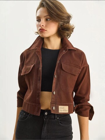 Bianco Lucci - Casaco meia-estação em castanho