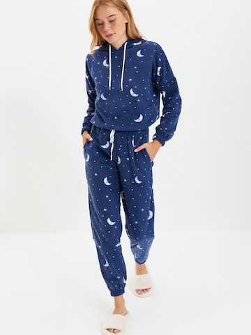 Trendyol Pyjama in Blauw: voorkant