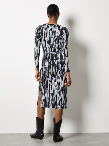 Robe ' ' Apricot en bleu