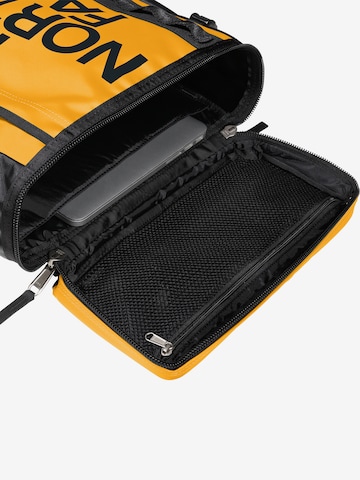 THE NORTH FACE Sportrucksack 'BASE CAMP FUSE BOX' in Gelb