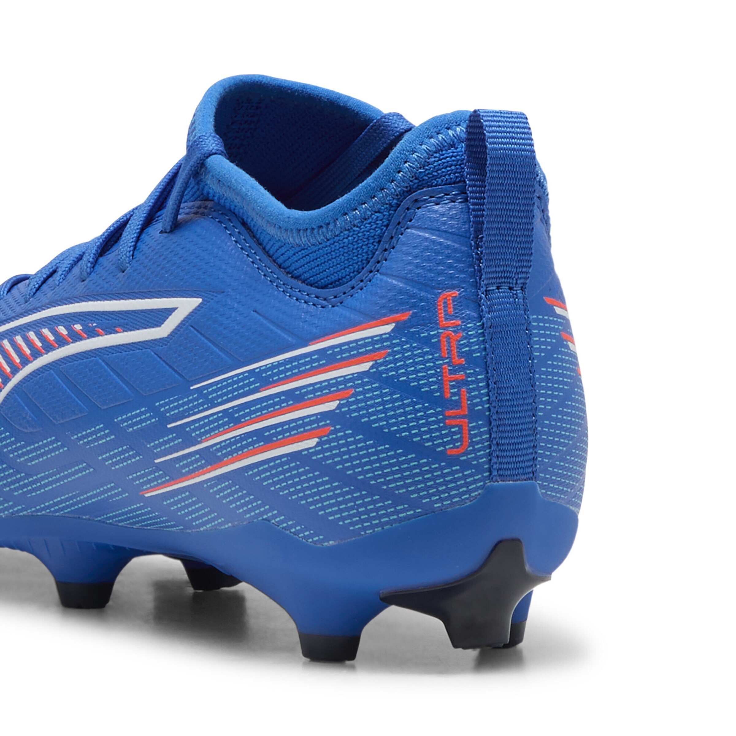 Chaussure de sport 'Ultra 6 Match' PUMA en bleu