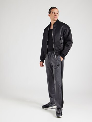 regular Pantaloni sportivi di ADIDAS SPORTSWEAR in grigio