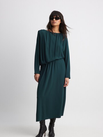 NA-KD Dress in Blue: front