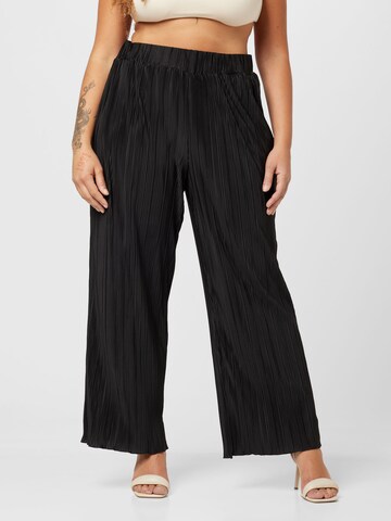 Selected Femme Curve - Pierna ancha Pantalón en negro: frente