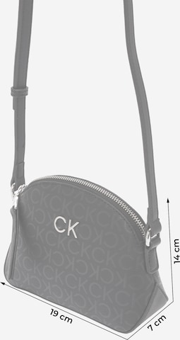 Calvin Klein Torba na ramię w kolorze czarny