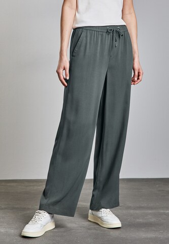STREET ONE Loosefit Wide Leg Twill Hose in Grün: Vorderseite