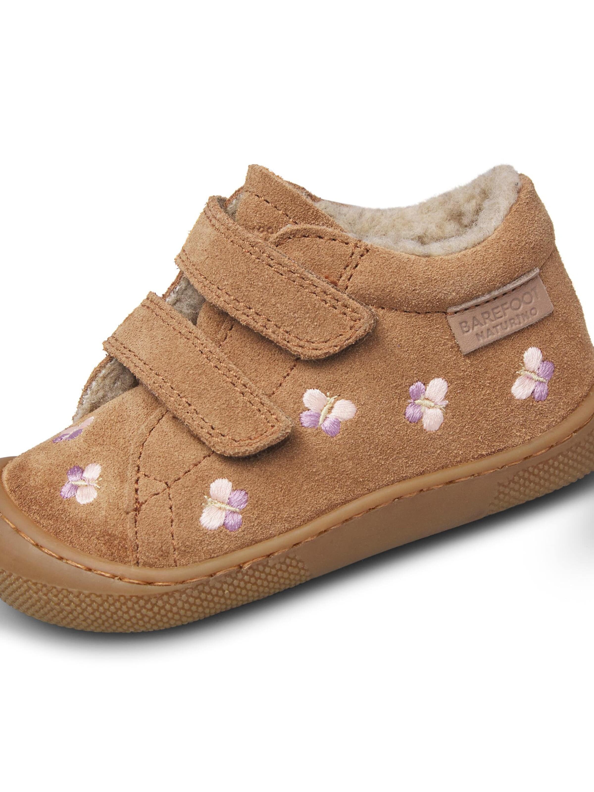 NATURINO Sneakers 'BAREFOOT AMUR VL EMBR.BUTTERFLY' in Roze: voorkant