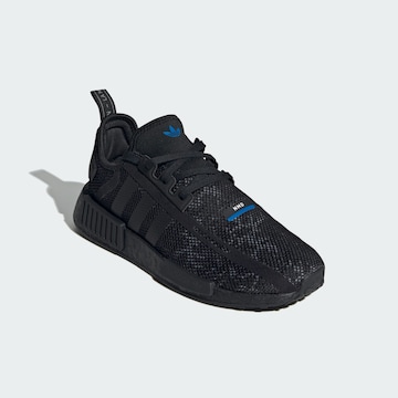 Baskets basses 'NMD_R1' ADIDAS ORIGINALS en noir