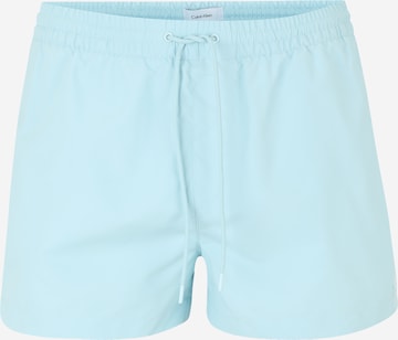 Calvin Klein Swimwear - Bermudas en azul: frente