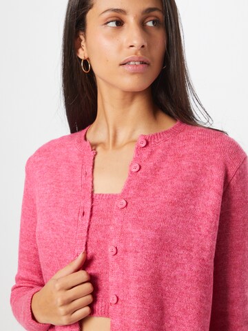 Trendyol Strickjacke in Pink