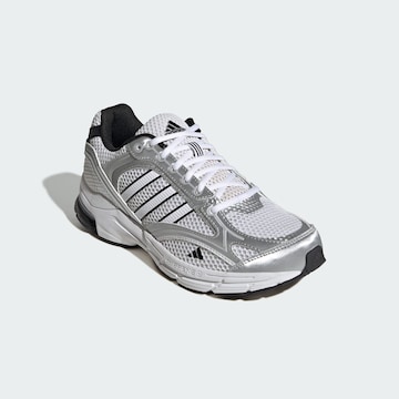ADIDAS SPORTSWEAR - Sapatilhas baixas 'Spiritain 2000' em branco