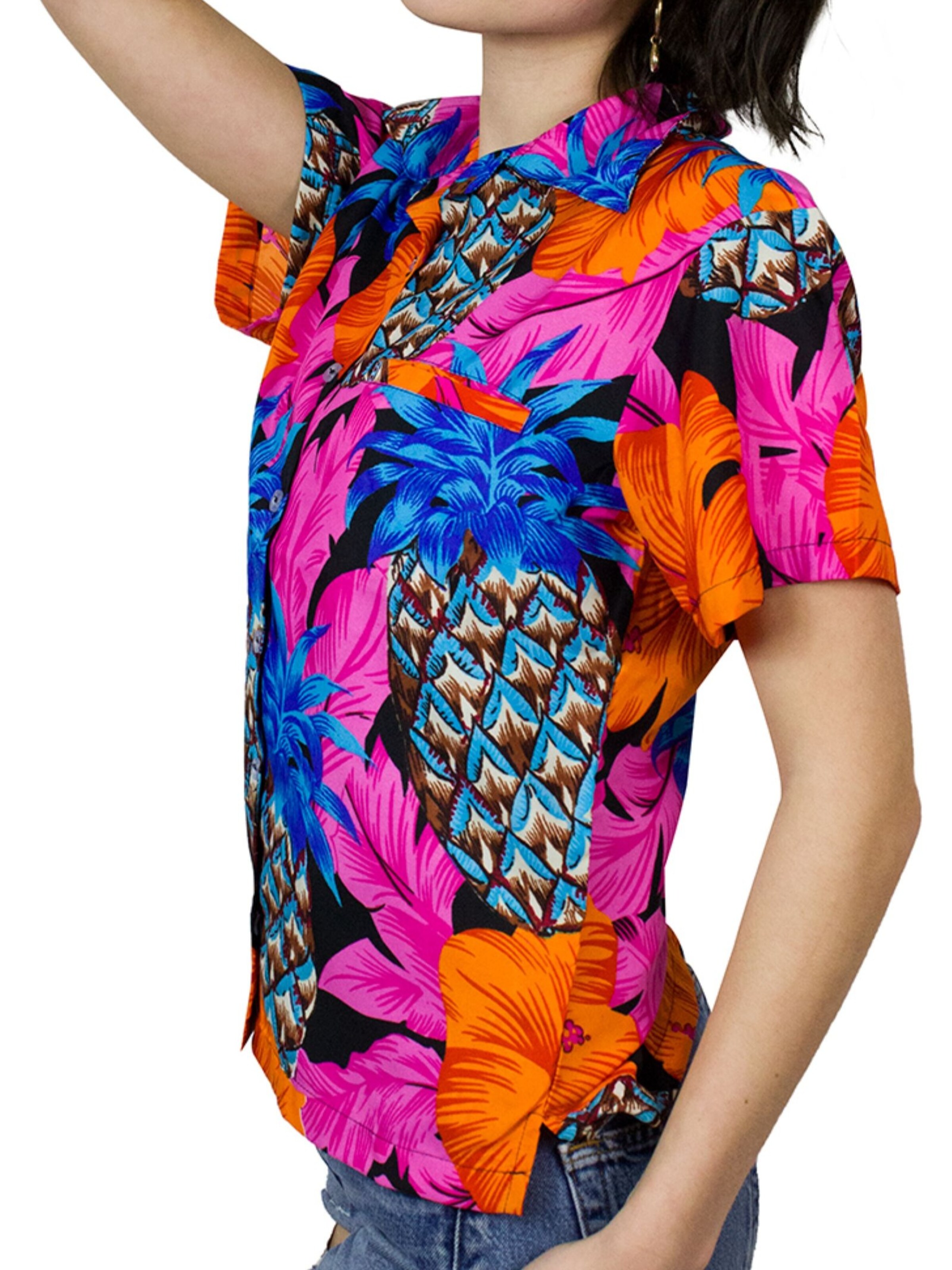 King Kameha Bluse 'Pineapple Hibiscus Black Line'‌‌‌‌ in Pink