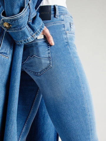 MUSTANG Flared Jeans 'SHELBY' i blå