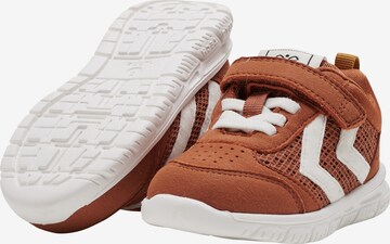 Hummel Sneakers in Bruin