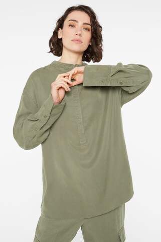 SENSES.THE LABEL Blouse in Green: front