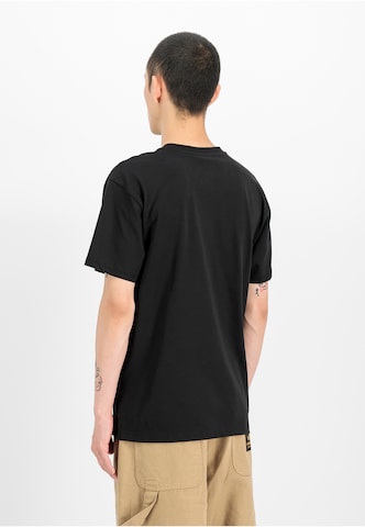 ALPHA INDUSTRIES T-shirt i svart