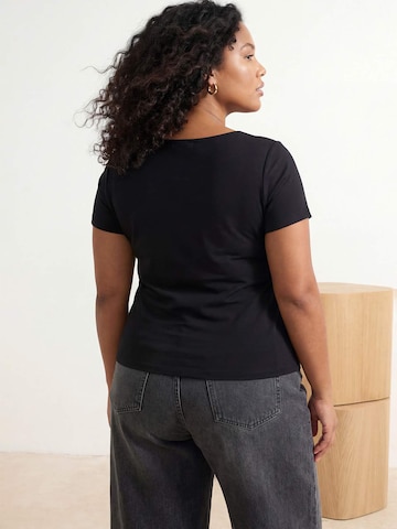 Maglietta di Trendyol Curve in nero
