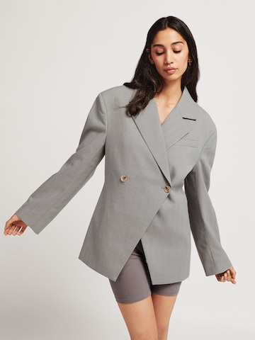 Lezu Blazer 'Violetta' in Grey: front