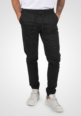 !Solid Regular Chino Pants 'Henako' in Black: front