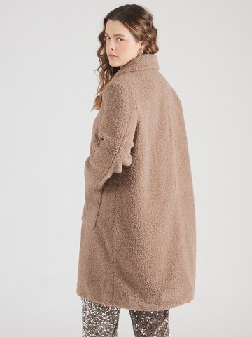 PIECES Curve Between-seasons coat 'PCNADDY' in Grey