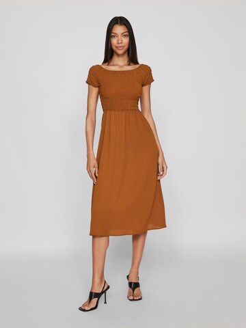 Robe VILA en marron