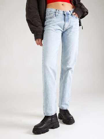 Calvin Klein Jeans Szabványos Farmer 'LOW RISE STRAIGHT' - kék: elől