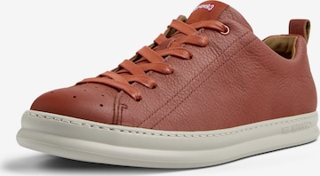 Baskets basses 'Runner Four' CAMPER en rouge : devant