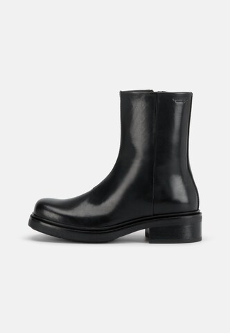 VAGABOND SHOEMAKERS Ankle Boots 'KARLIE' in Black: front