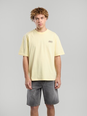 America Today Shirt in Yellow: front