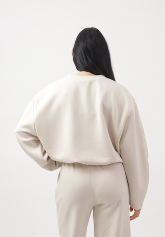 Elara Sweatshirt in Beige