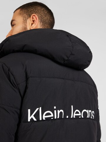 Calvin Klein JeansPrijelazna jakna 'Essential' - crna boja